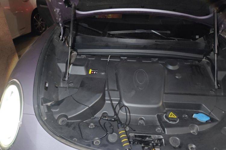 Used ORA Lightning Cat 2022 555 km Luxury Edition Engine Bay Right