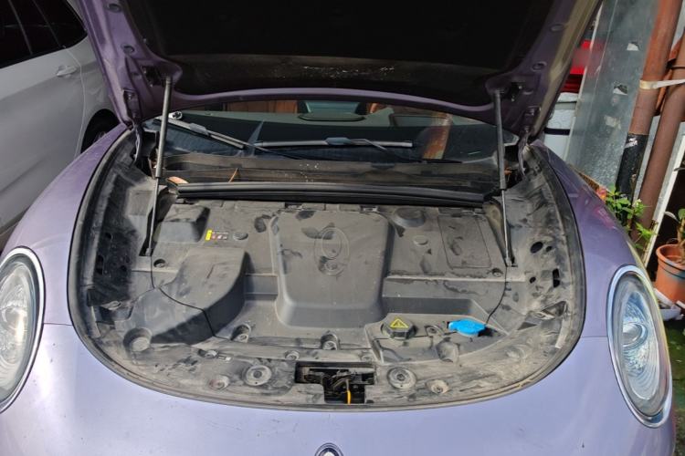 Used ORA Lightning Cat 2022 555 km Luxury Edition Engine Bay