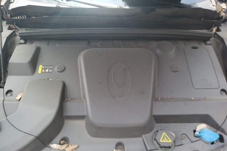 Used ORA Lightning Cat 2022 555 km Luxury Edition Engine Bay
