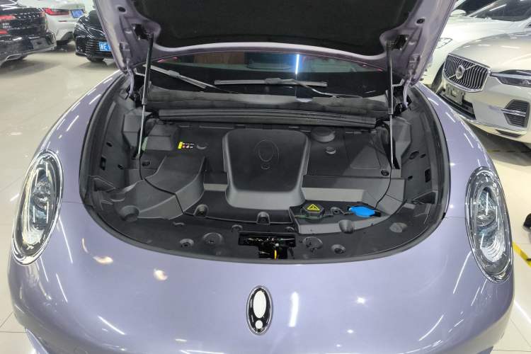 Used ORA Lightning Cat 2022 555 km Luxury Edition Engine Bay