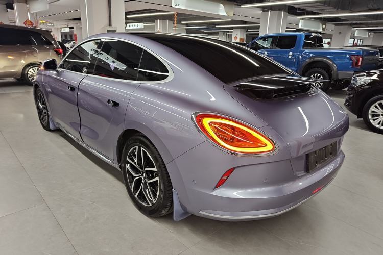 Used ORA Lightning Cat 2022 555 km Luxury Edition Exterior 2