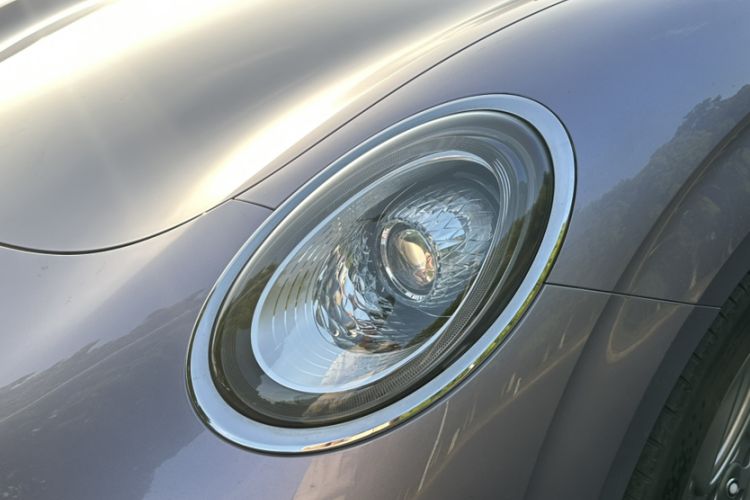 Used ORA Lightning Cat 2022 555 km Luxury Edition Exterior 2