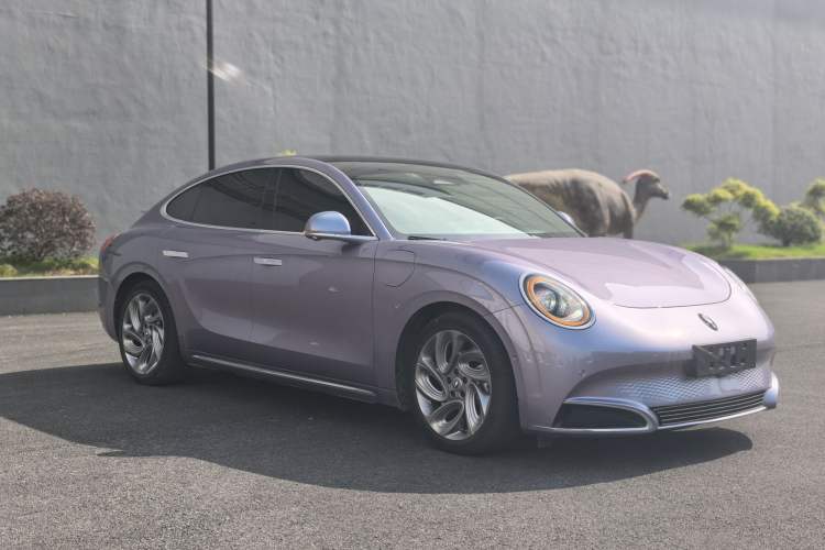 Used ORA Lightning Cat 2022 555 km Luxury Edition Exterior 2
