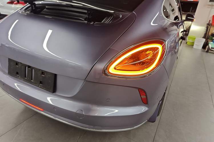 Used ORA Lightning Cat 2022 555 km Luxury Edition Exterior 3