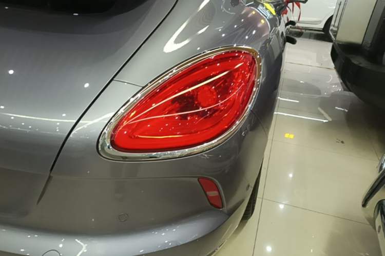 Used ORA Lightning Cat 2022 705 km Long-Range Version Exterior 3