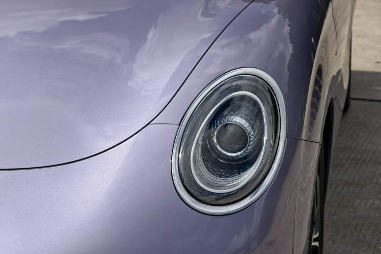 Used ORA Lightning Cat 2022 555 km Luxury Edition Exterior 4