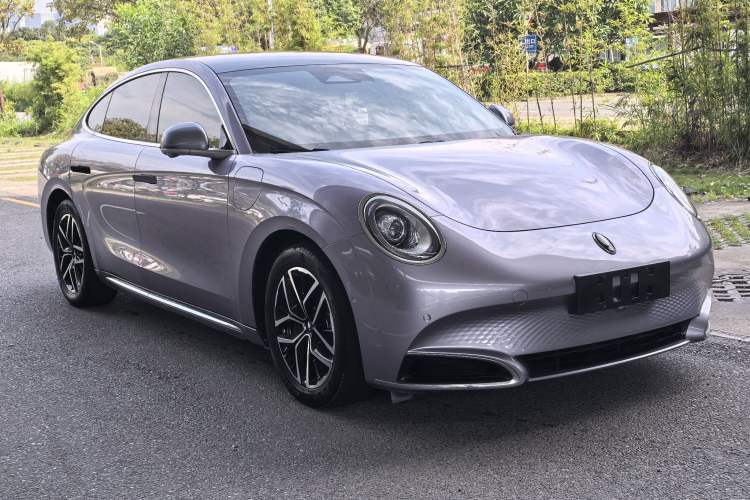 Used ORA Lightning Cat 2022 555 km Luxury Edition Exterior 4