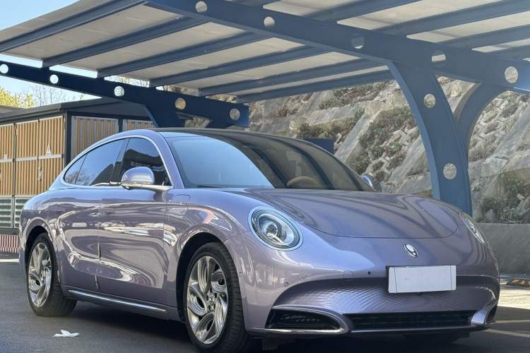 Used ORA Lightning Cat 2022 555 km Luxury Edition Exterior 5