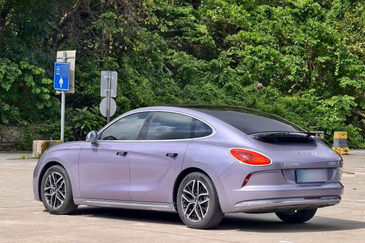 Used ORA Lightning Cat 2022 555 km Luxury Edition Exterior 6
