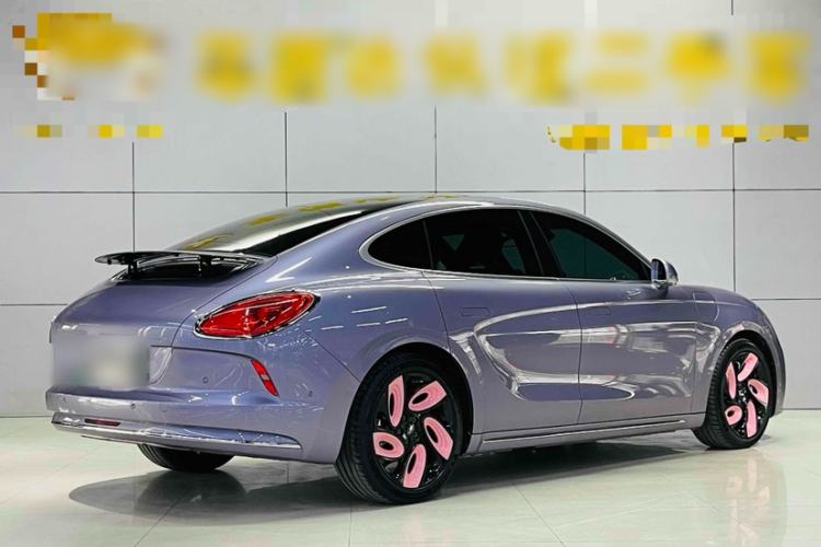 Used ORA Lightning Cat 2022 555 km Luxury Edition Exterior 6