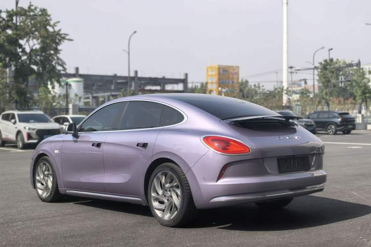 Used ORA Lightning Cat 2022 555 km Luxury Edition Exterior 7