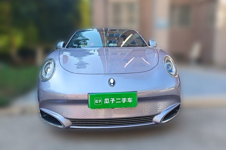 Used ORA Lightning Cat 2022 555 km Luxury Edition Front