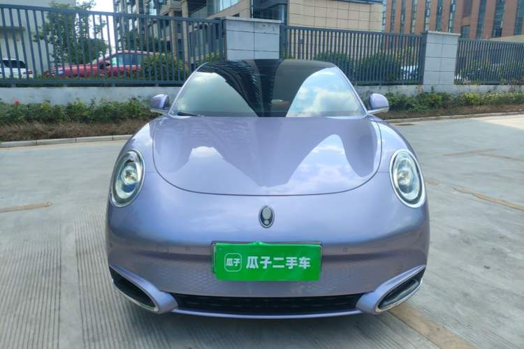 Used ORA Lightning Cat 2022 555 km Luxury Edition Front