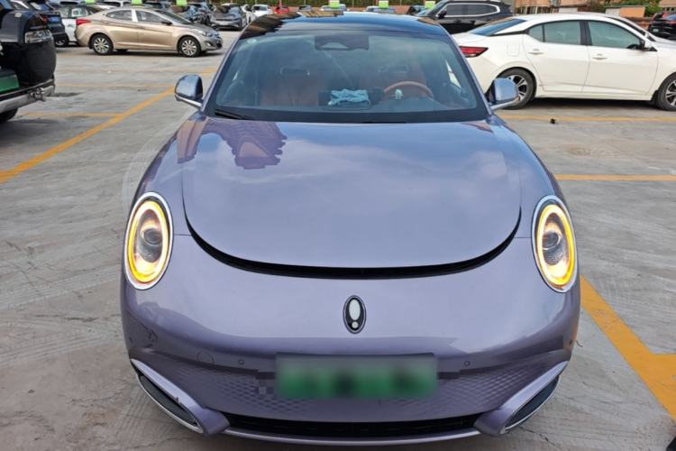 Used ORA Lightning Cat 2022 555 km Luxury Edition Front