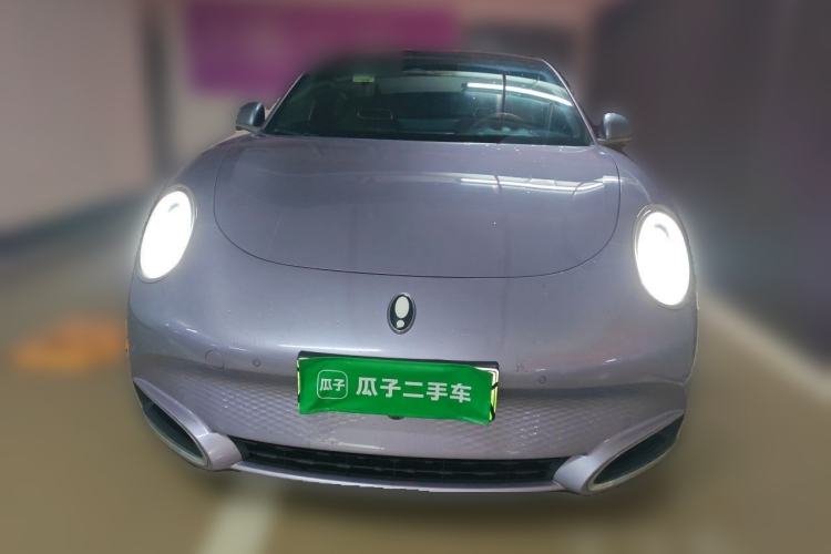 Used ORA Lightning Cat 2022 555 km Luxury Edition Front