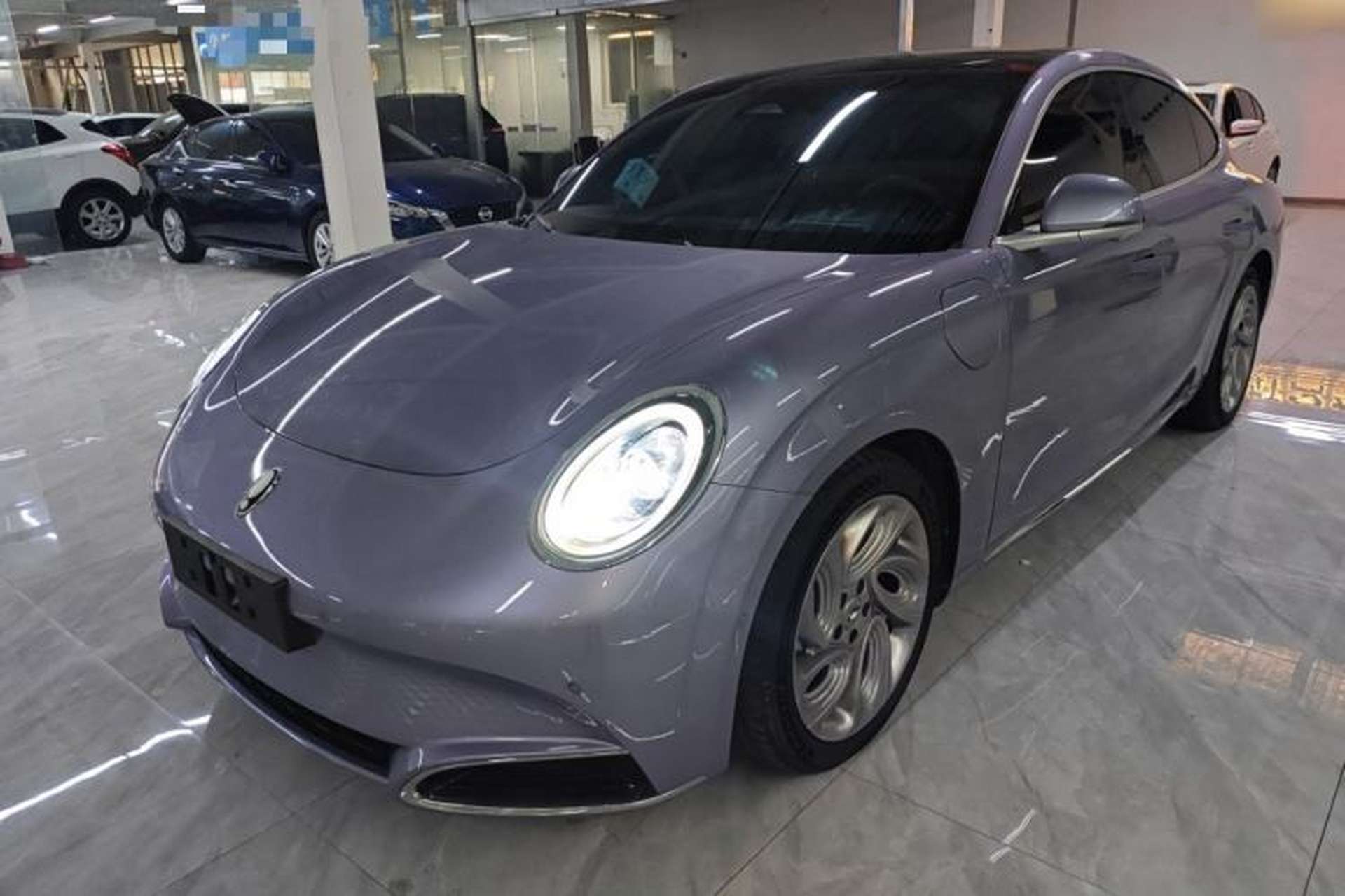 Used ORA Lightning Cat 2022 555 km Luxury Edition Front Left 45 Deg