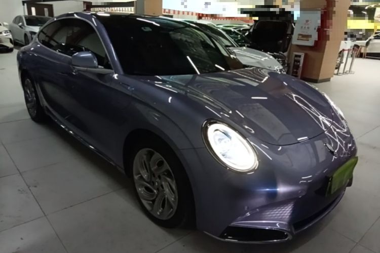 Used ORA Lightning Cat 2022 555 km Luxury Edition Front Right 45 Deg