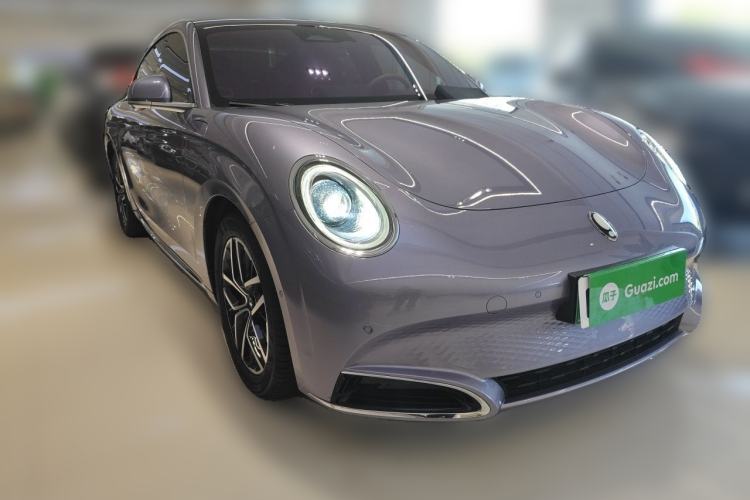 Used ORA Lightning Cat 2022 555 km Luxury Edition Front Right 45 Deg