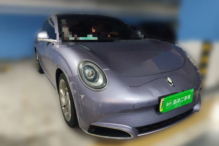 Used ORA Lightning Cat 2022 555 km Luxury Edition Front Right 45 Deg