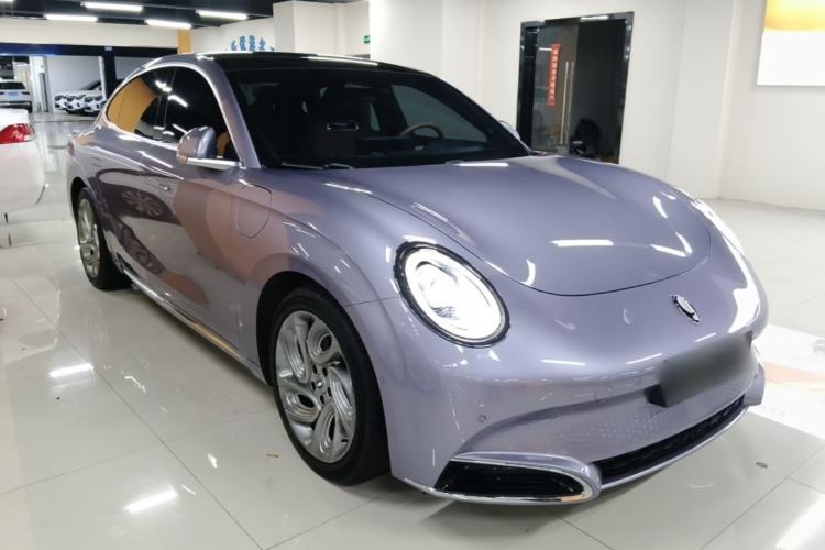 Used ORA Lightning Cat 2022 555 km Luxury Edition Front Right 45 Deg