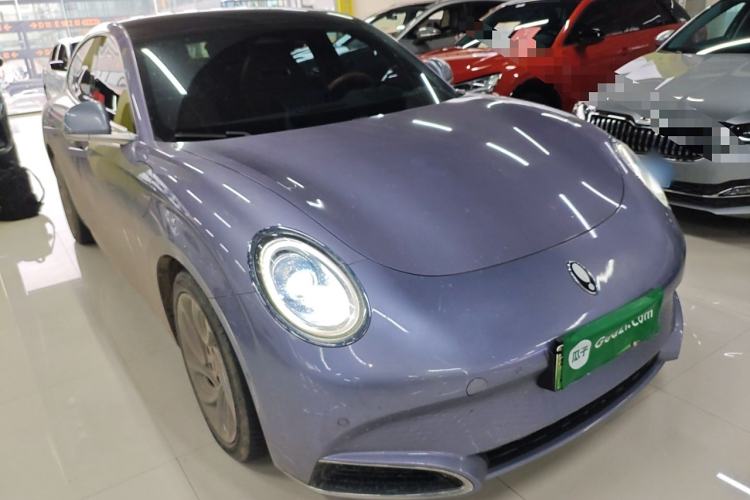 Used ORA Lightning Cat 2022 555 km Luxury Edition Front Right 45 Deg