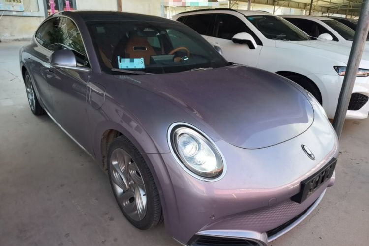 Used ORA Lightning Cat 2022 555 km Luxury Edition Front Right 45 Deg