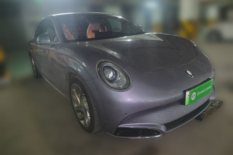 Used ORA Lightning Cat 2022 555 km Luxury Edition Front Right 45 Deg
