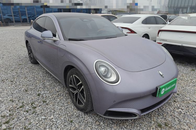 Used ORA Lightning Cat 2022 555 km Luxury Edition Front Right 45 Deg
