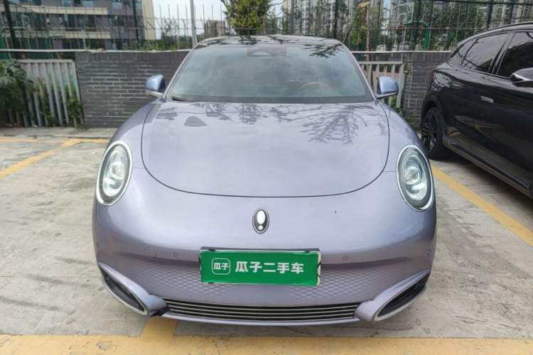 Used ORA Lightning Cat 2022 555 km Luxury Edition Front
