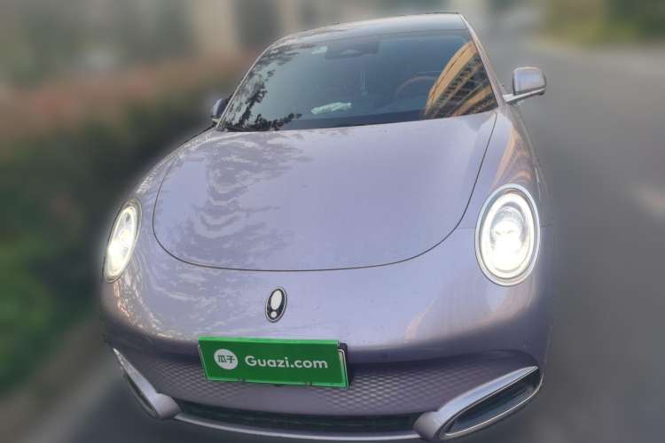 Used ORA Lightning Cat 2022 555 km Luxury Edition Front