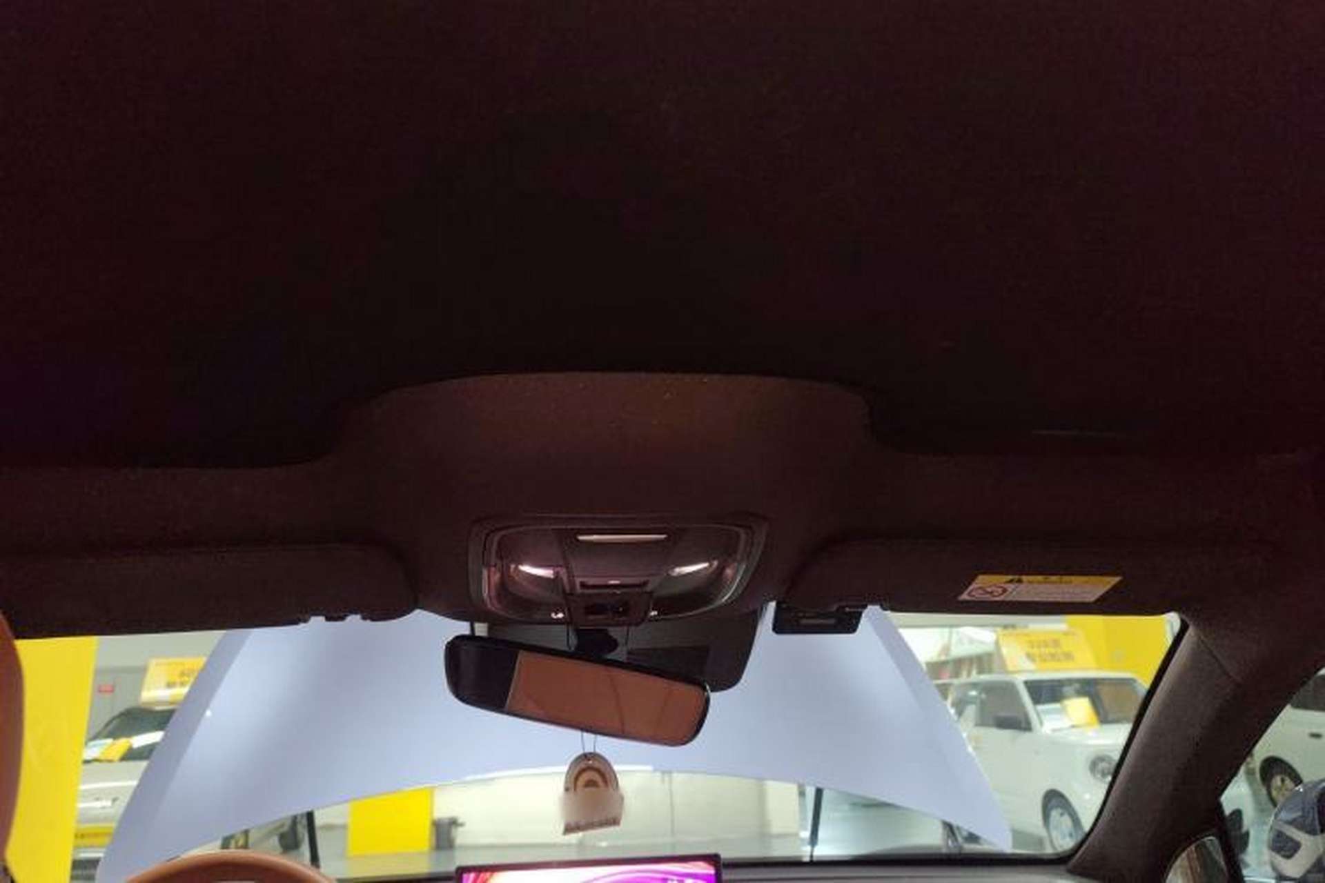 Used ORA Lightning Cat 2022 555 km Luxury Edition Headliner
