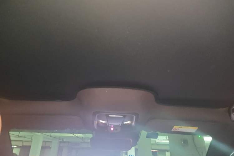 Used ORA Lightning Cat 2022 555 km Luxury Edition Headliner