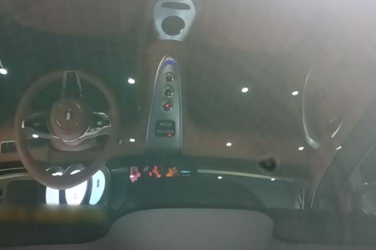 Used ORA Lightning Cat 2022 705 km Long-Range Version Headliner