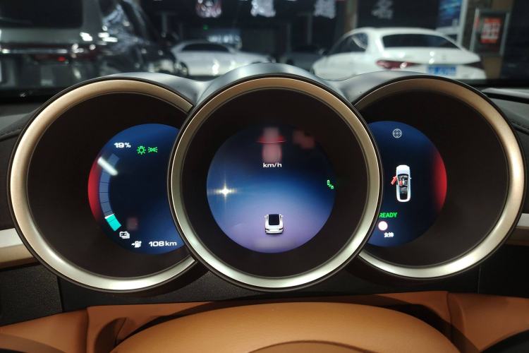 Used ORA Lightning Cat 2022 555 km Luxury Edition Instrument Cluster