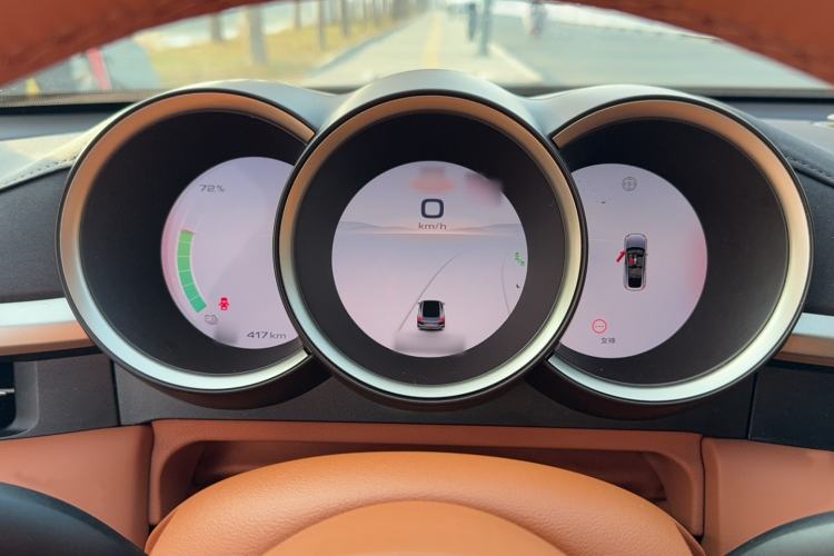 Used ORA Lightning Cat 2022 555 km Luxury Edition Instrument Cluster