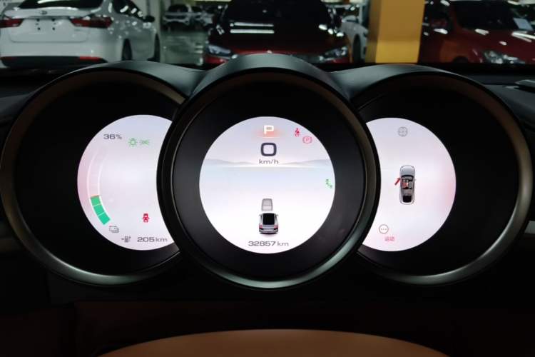 Used ORA Lightning Cat 2022 555 km Luxury Edition Instrument Cluster