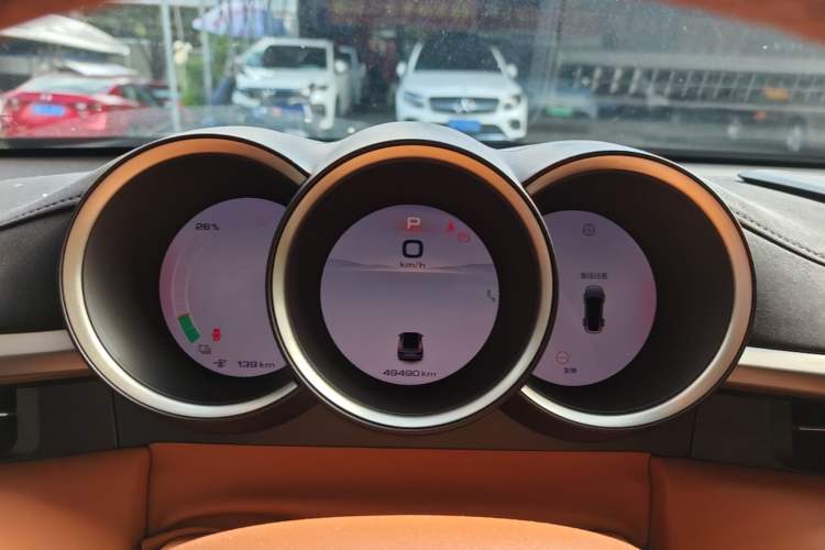 Used ORA Lightning Cat 2022 555 km Luxury Edition Instrument Cluster