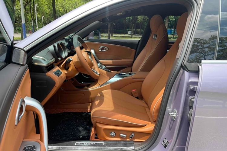 Used ORA Lightning Cat 2022 555 km Luxury Edition Interior 5