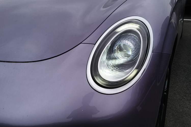 Used ORA Lightning Cat 2022 555 km Luxury Edition Left Front Headlight