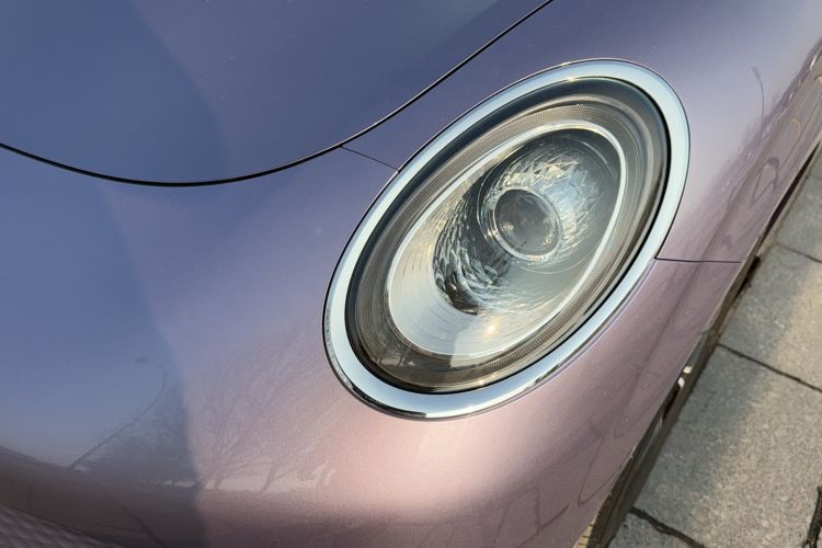 Used ORA Lightning Cat 2022 555 km Luxury Edition Left Front Headlight