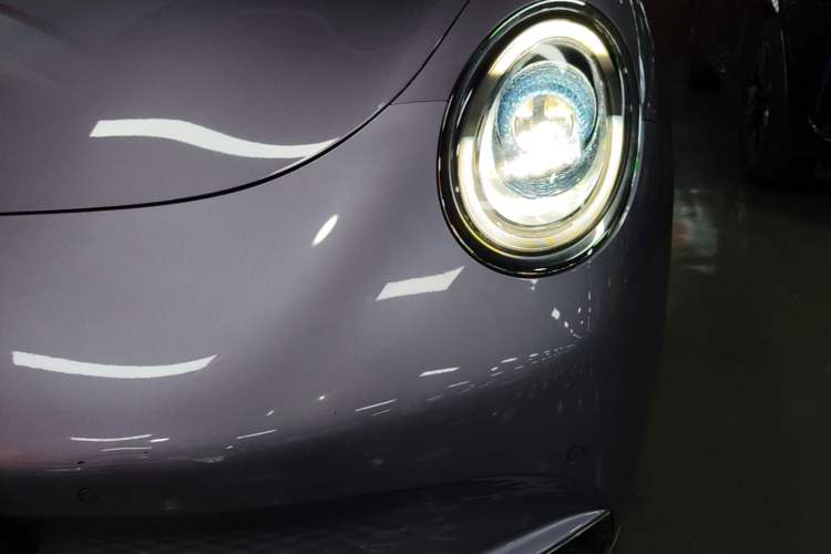 Used ORA Lightning Cat 2022 555 km Luxury Edition Left Front Headlight