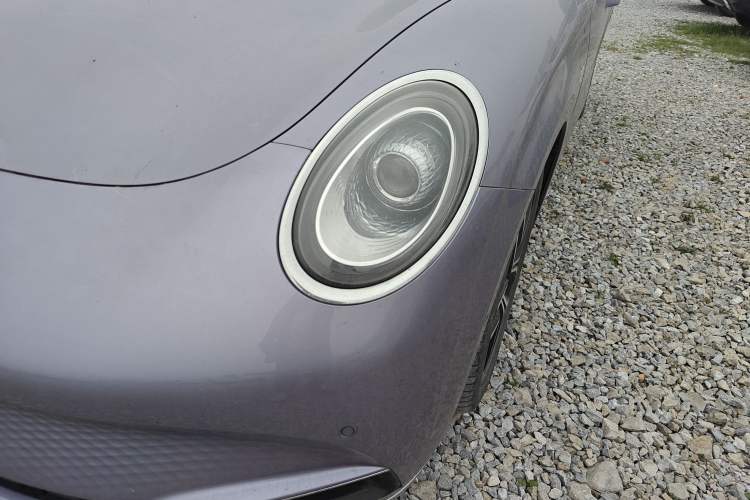 Used ORA Lightning Cat 2022 555 km Luxury Edition Left Front Headlight