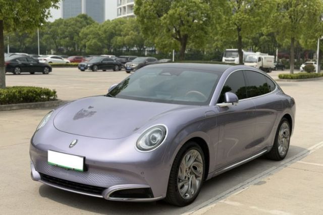 Used ORA Lightning Cat 2022 555 km Luxury Edition