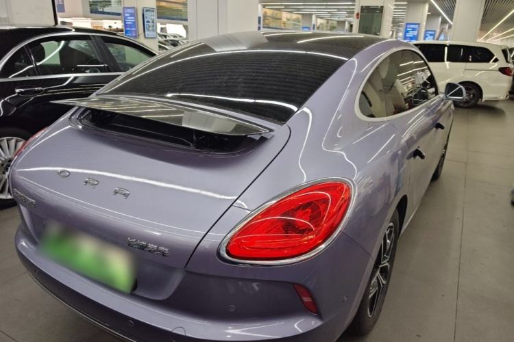 Used ORA Lightning Cat 2022 555 km Luxury Edition Rear Right 45 Deg