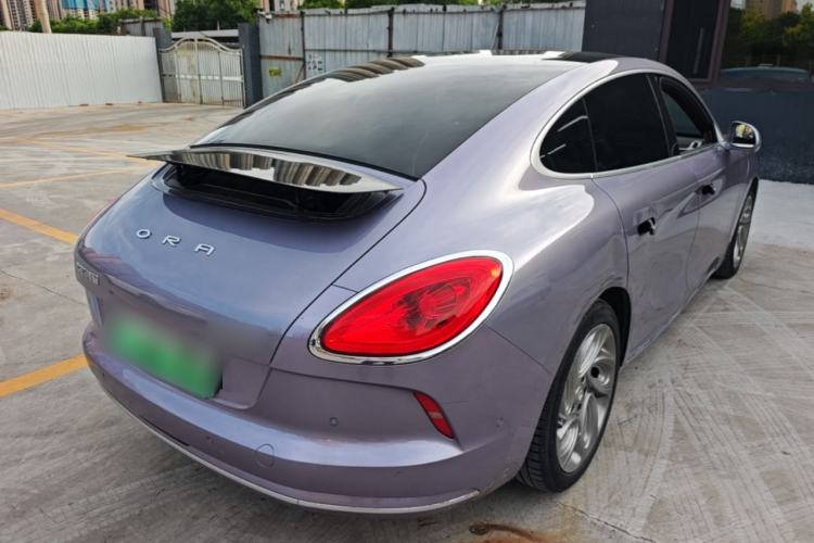 Used ORA Lightning Cat 2022 555 km Luxury Edition Rear Right 45 Deg