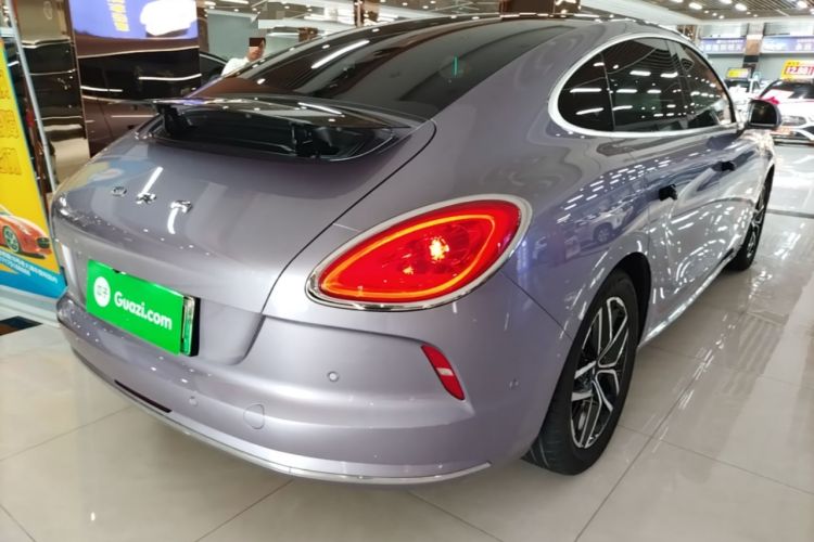 Used ORA Lightning Cat 2022 555 km Luxury Edition Rear Right 45 Deg