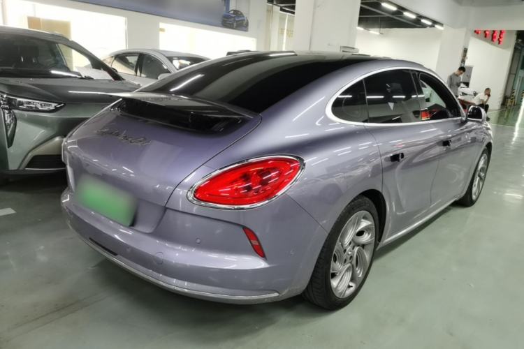 Used ORA Lightning Cat 2022 555 km Luxury Edition Rear Right 45 Deg