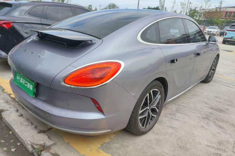 Used ORA Lightning Cat 2022 555 km Luxury Edition Rear Right 45 Deg