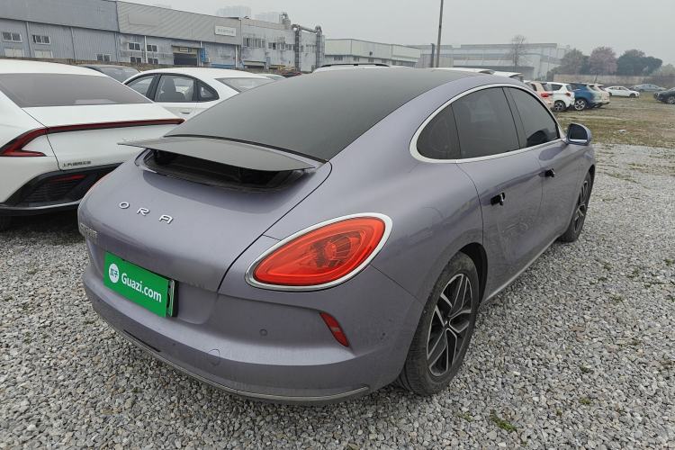 Used ORA Lightning Cat 2022 555 km Luxury Edition Rear Right 45 Deg