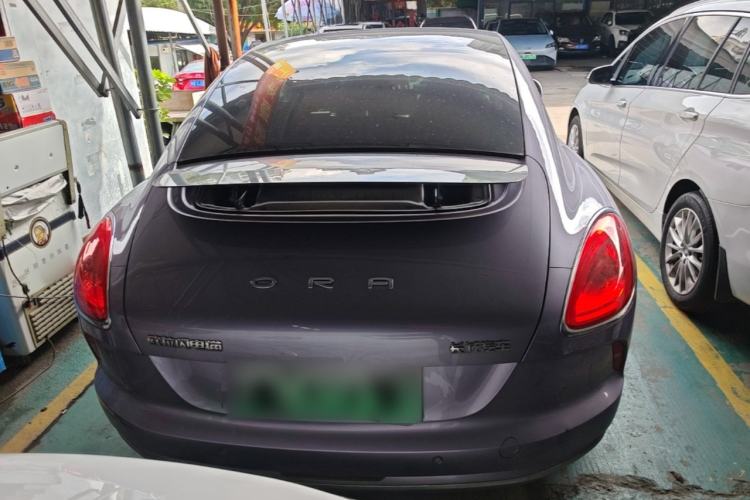 Used ORA Lightning Cat 2022 555 km Luxury Edition Rear